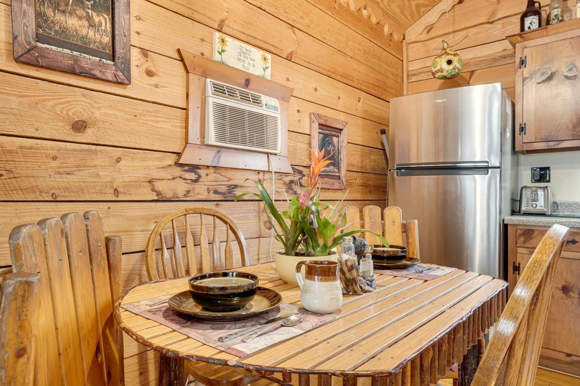 Secluded Family Retreat In Dahlonega With Hot Tub! Villa Kültér fotó